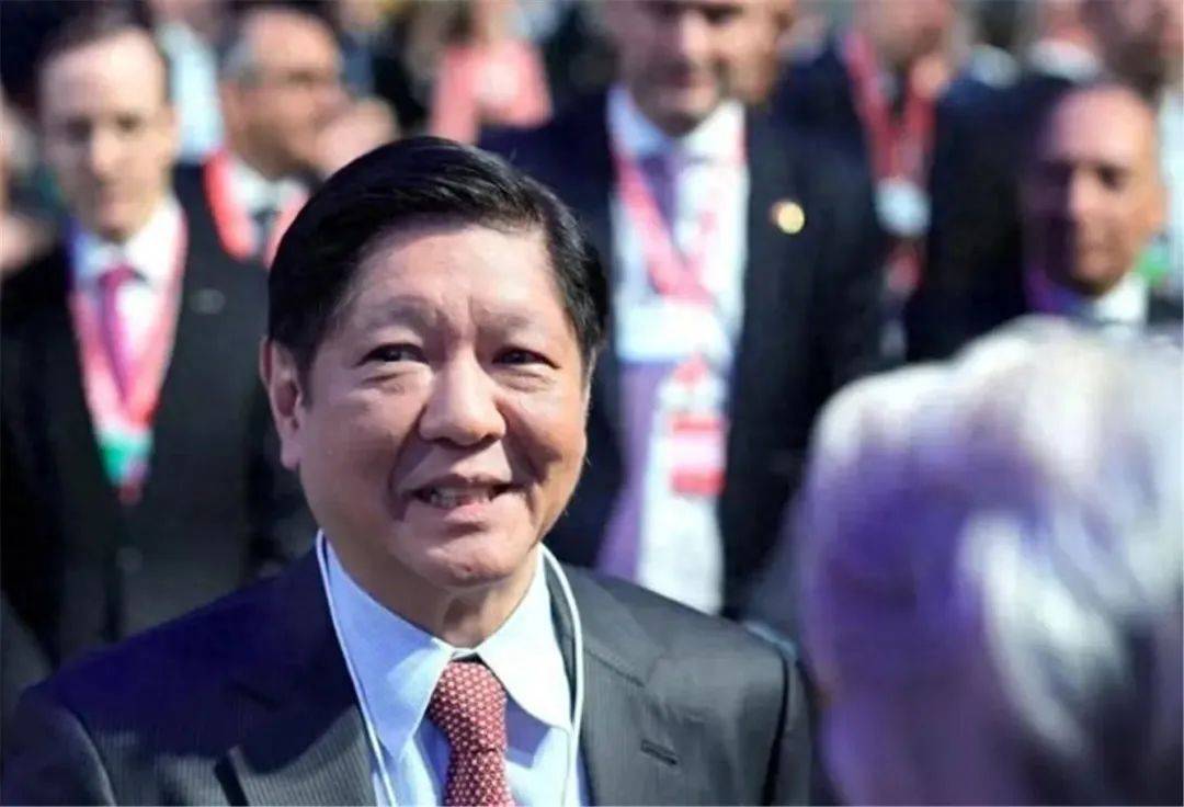 皇冠信用网
_老杜终于吃上白米饭皇冠信用网
，中国外交部罕见发声，老杜向女儿说了15字