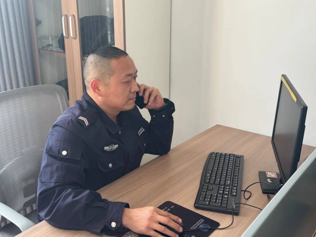 皇冠信用网如何注册
_“我卡里的1000多万啊皇冠信用网如何注册
！”浙江女子瞬间瘫软……