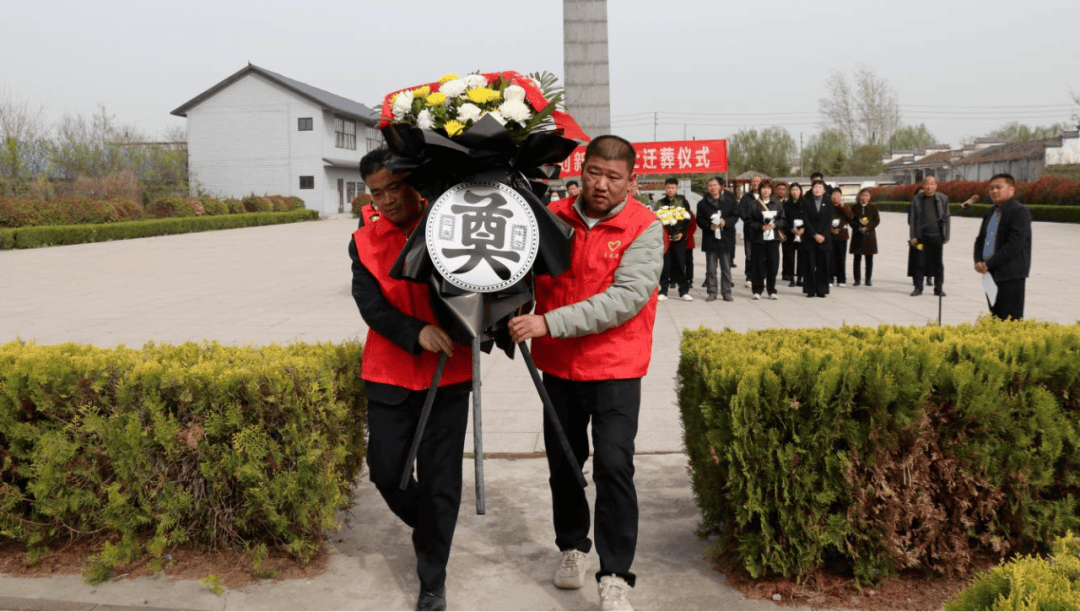 皇冠信用网怎么注册
_实弹演习中不幸牺牲皇冠信用网怎么注册
，商丘籍刘新纪烈士骨灰安葬回乡