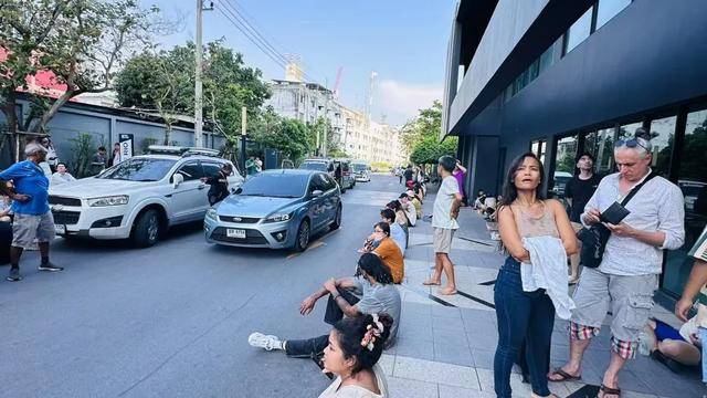 皇冠信用網注册开户
_“相当于约一千颗原子弹”皇冠信用網注册开户
！强震后的缅甸曼德勒40℃高温