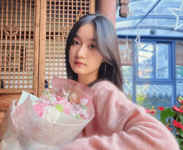 怎么申请皇冠信用網
_48岁赵薇“女儿”被全网“禁止整容”怎么申请皇冠信用網
，如今17岁变化太大，不敢认