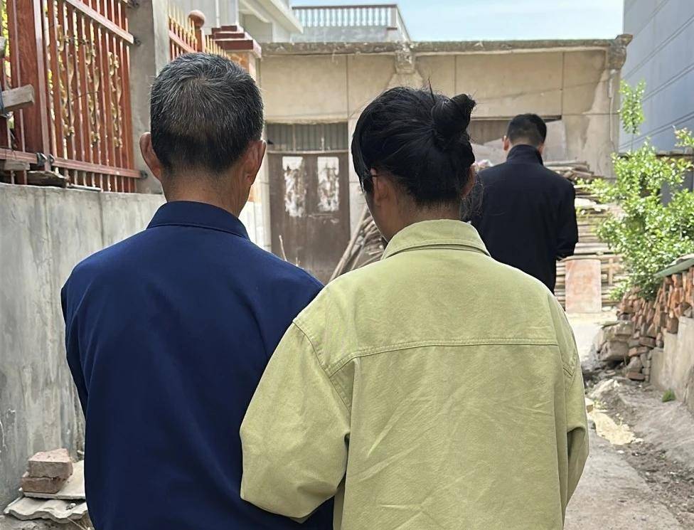 皇冠信用網登2代理
_女孩跟男友外出打工失踪皇冠信用網登2代理
，15年后被找到已育两子 父亲：她当年流浪到河南，不知回家的路